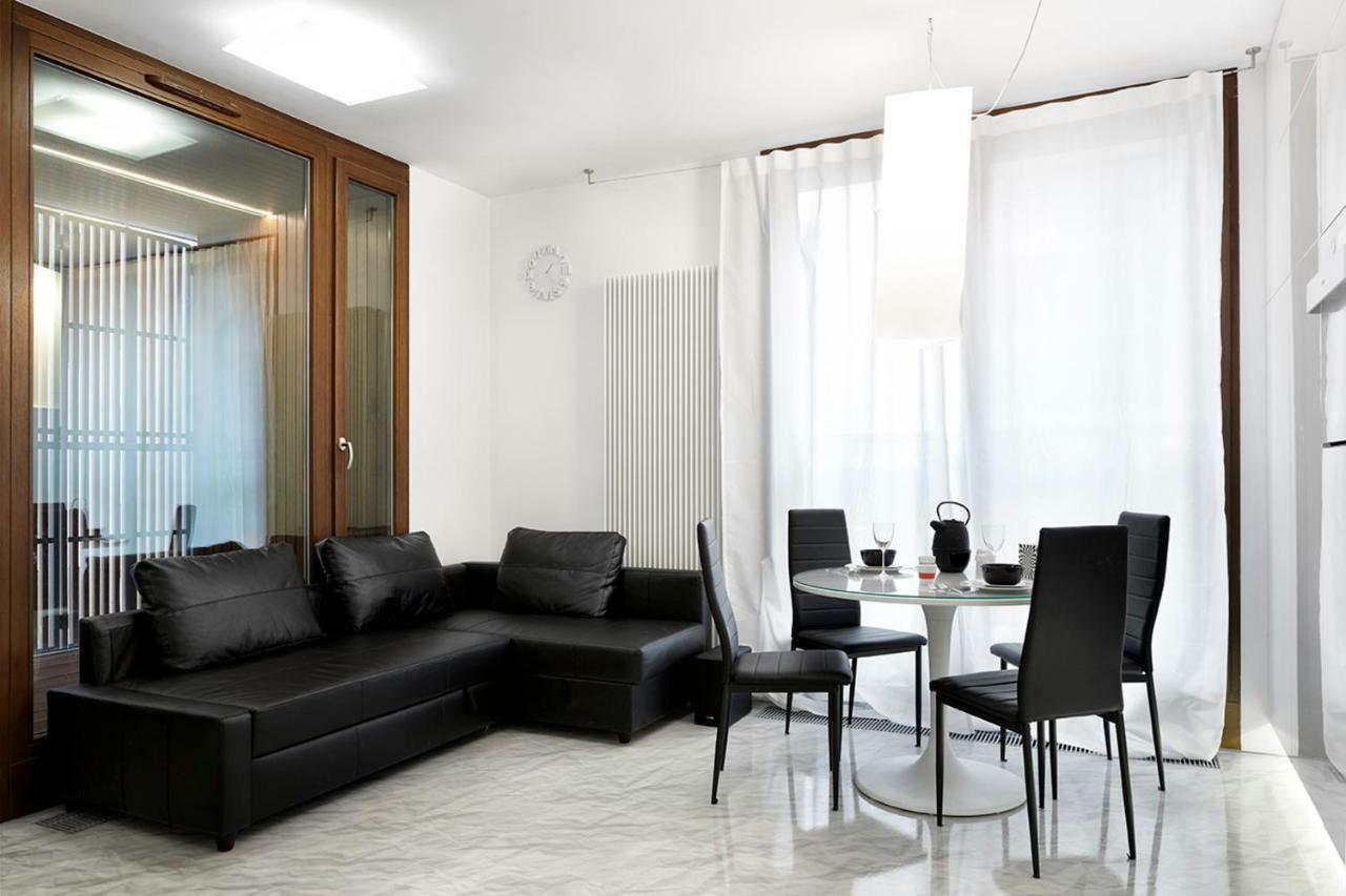 19 Dzielnica Kolejowa P&O Serviced Apartments Warsawa Bagian luar foto